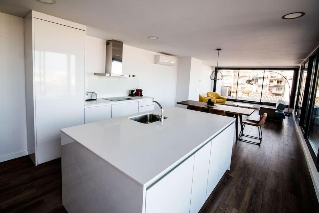 Apartament Atico Con Terraza En El Centro De Reus Zewnętrze zdjęcie